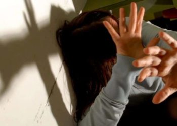 Qualiano, sotto l’effetto dell’alcol picchia la moglie e minaccia i carabinieri: arrestato 56enne