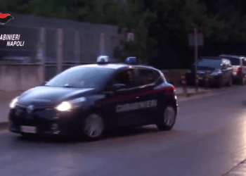 Acerra, blitz anticamorra dei carabinieri: 7 arresti per droga, armi ed estorsioni (Video)