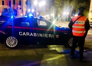 Casal di Principe, fermati a un controllo stradale nascondevano droga negli slip: arrestati 2 persone del posto