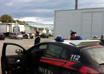 Caivano, campo nomadi, nella notte raffica di proiettili contro alcuni moduli abitativi: si indaga sul movente