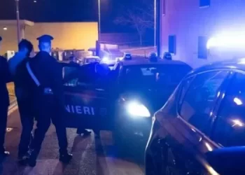 Mondragone e Cellole, operazione antidroga all’alba, blitz e arresti: eseguite 10 misure cautelari (Video e foto)
