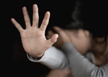 Giugliano. Abusi sessuali su due ragazze minorenne: arrestato l’educatore di una casa alloggio
