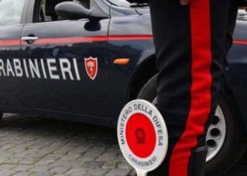 Mondragone, è ai domiciliari ma va a spasso per la città, i carabinieri lo rintracciano e lo arrestano