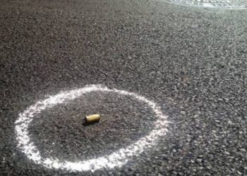 Spari a Poggioreale in via Stadera: 40enne già noto alle forze dell’ordine gambizzato