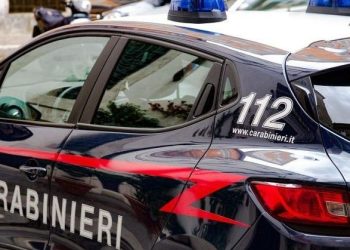 Caivano, raid nella stazione di servizio: colpi d’arma da fuoco contro auto e colonnine del distributore