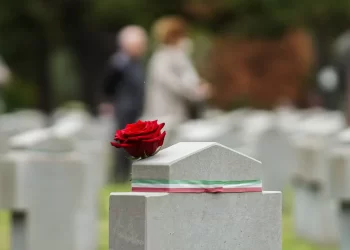 Nel casertano, truffa sulle sepolture ideata dal responsabile del cimitero: arrestato dai carabinieri