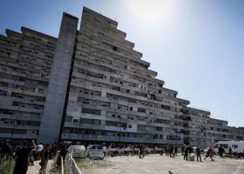 Crollo a Scampia, c’è la terza vittima: aveva 53 anni, era la madre del 29enne Roberto Abbruzzo
