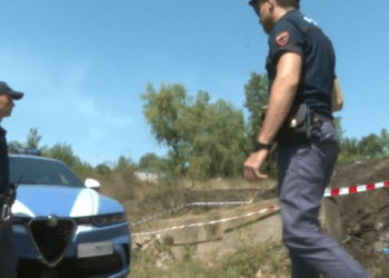 Pianura, identificato l’uomo ucciso e dato alle fiamme: è un 20enne di Fuorigrotta
