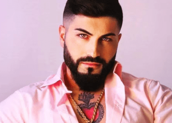 Carmine Diamante, cantante neomelodico, muore folgorato: la tragedia a Castel Volturno