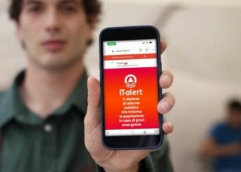 Test IT-alert oggi alle 17 in Campania: simulazione per rischio eruzione nei Campi Flegrei