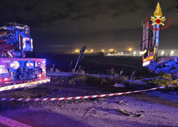 Tragico incidente nei pressi dell’uscita di Gricignano di Aversa: morto giovane, altri due feriti