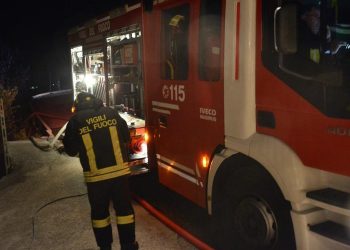 Crolla palazzina nel casertano 4 persone tratte in salvo dalle macerie: ricerche ancora in corso