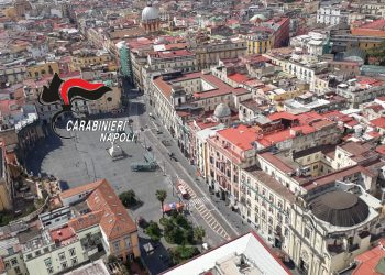 Un 14enne ignora l’alt e travolge un militare dell’Esercito a Napoli