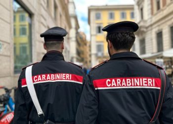 Boscoreale, 16enne salvata dai carabinieri mentre minacciava di togliersi la vita