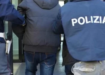 Pedopornografia online, arresti e 100 indagati in tutta Italia: perquisizioni anche nel Casertano
