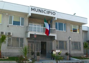 Dissesto Comune di Lusciano, ricorso dell’opposizione respinto: il Tar conferma la legittimità della procedura