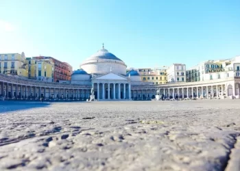 Napoli, Piazza del Plebiscito si trasforma in un’enorme sala di danza: si esibiranno 3.000 ballerini