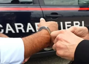 Giugliano, furto auto con il “cavallo di ritorno”: scatta la trappola, 40enne arrestato