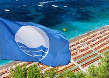 Le spiagge migliori della Campania: ecco dove sono le 20 Bandiere blu 2025