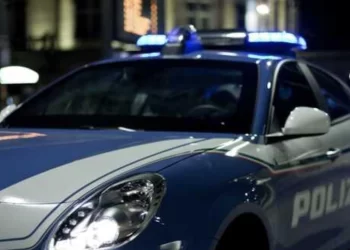 Frattamaggiore, ha un incidente stradale e poi aggredisce gli agenti: arrestato 45enne