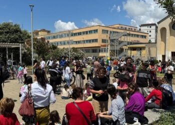 Terremoto a Napoli, magnitudo 4.6, la più forte in 40 anni: le reazioni sui social tra la popolazione
