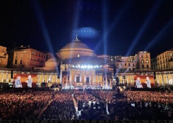 Piazza del Plebiscito a Napoli, tre icone internazionali in concerto: il rapper 50 Cent, Mary J. Blige e John Legend