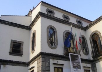 Sorrento, corruzione e appalti pilotati, nuovo blitz della GdF, 16 arresti: coinvolto di nuovo l’ex sindaco Coppola