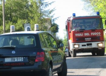 Caivano, incendio di rifiuti in azienda del consorzio ASI: arrestato un 54enne