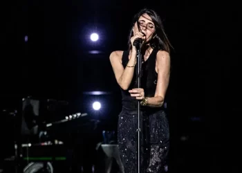 Giorgia lancia il nuovo singolo Golpe e chiude il tour alla Reggia di Caserta