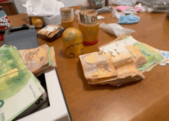 Bacoli, maxi sequestro di droga: in manette un ausiliare del traffico incensurato “Video”