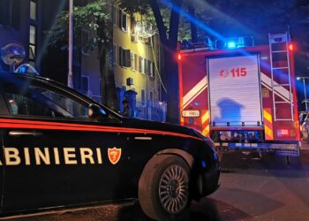 Pollena Trocchia, incendia l’abitazione dell’ex e sequestra un uomo credendolo l’amante: arrestato