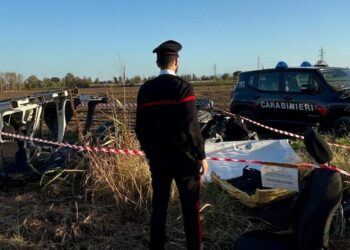 Casapesenna, i carabinieri trovano un’area trasformata in discarica abusiva: scatta il sequestro