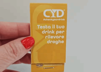 Arriva il kit gratis che rileva droghe nei drink: iniziativa lanciata dalle farmacie di Roma e provincia