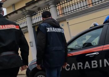 Teverola, blitz dei Carabinieri all’alba in un’abitazione: arrestato 52enne