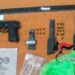 Trovato arsenale della camorra: in uno zaino tra i campi 5 pistole pronte a sparare