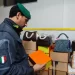 San Giorgio a Cremano, maxi-sequestro di merce contraffatta: sigilli a un deposito-showroom di 530 mq