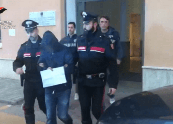 Camorra, blitz all’alba a San Giovanni a Teduccio, preso il boss Ciro Grassia: caccia ai fiancheggiatori