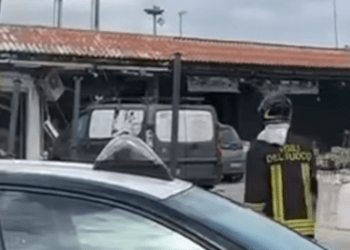 Villaricca, esplosione in un locale in ristrutturazione in via Consolare Campana: tre feriti