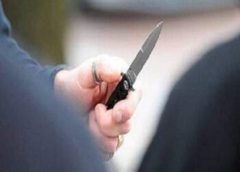 Caivano, minaccia gli anziani genitori con un coltello per i soldi della droga: 55enne del posto arrestato