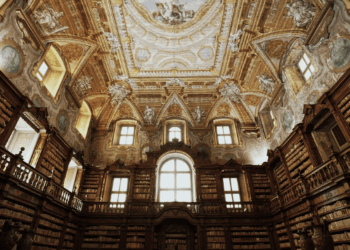 Riapre al pubblico la meravigliosa Biblioteca dei Girolamini a Napoli