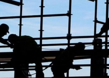 Decreto Lavoro, la Camera Popolare del Lavoro di Napoli: “No a salari da fame”