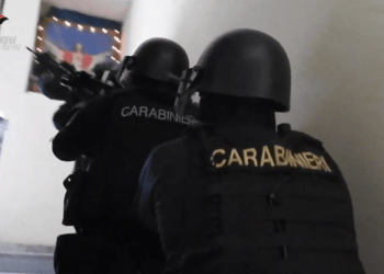 Arzano, maxi retata dei Carabinieri, 17 arresti: svolta nelle indagini sul delitto Coppola – Video
