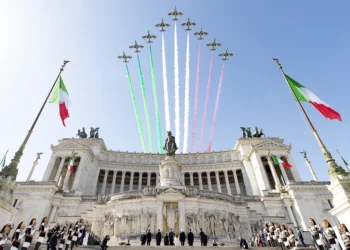 Festa del 2 giugno, 80 anni di Repubblica: la parata, l’omaggio e il monito del Capo dello Stato Mattarella per la pace