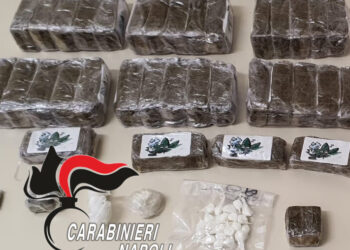 Pozzuoli, arrestato 27enne per traffico di armi e soldi falsi: era ricercato in Europa