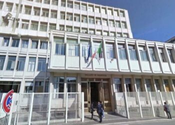 Il cartello dei colletti bianchi che pilotava gli appalti a Caserta: la mappa del “Sistema Caprio”, 54 indagati