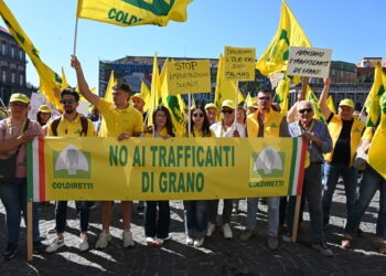 Protesta coldiretti Campania: agricoltori in piazza contro la guerra dei prezzi e del “falso” Made in Italy