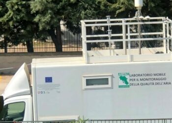 Aria irrespirabile tra Giugliano e l’agro aversano: l’Arpac a caccia dei responsabili dei miasmi