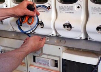 Aversa, maxi furto di energia elettrica: corrente gratis per 10 anni agganciandosi al contatore di una scuola